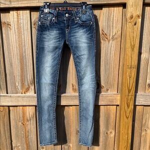 Rock Revival Blue Jeans Jen skinny size 27/32 #011
